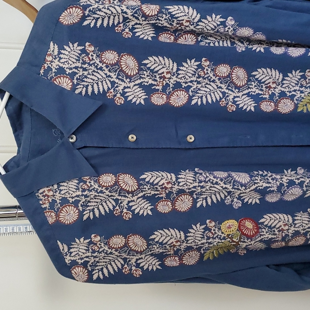 Linen Tommy Bahama dress shirt